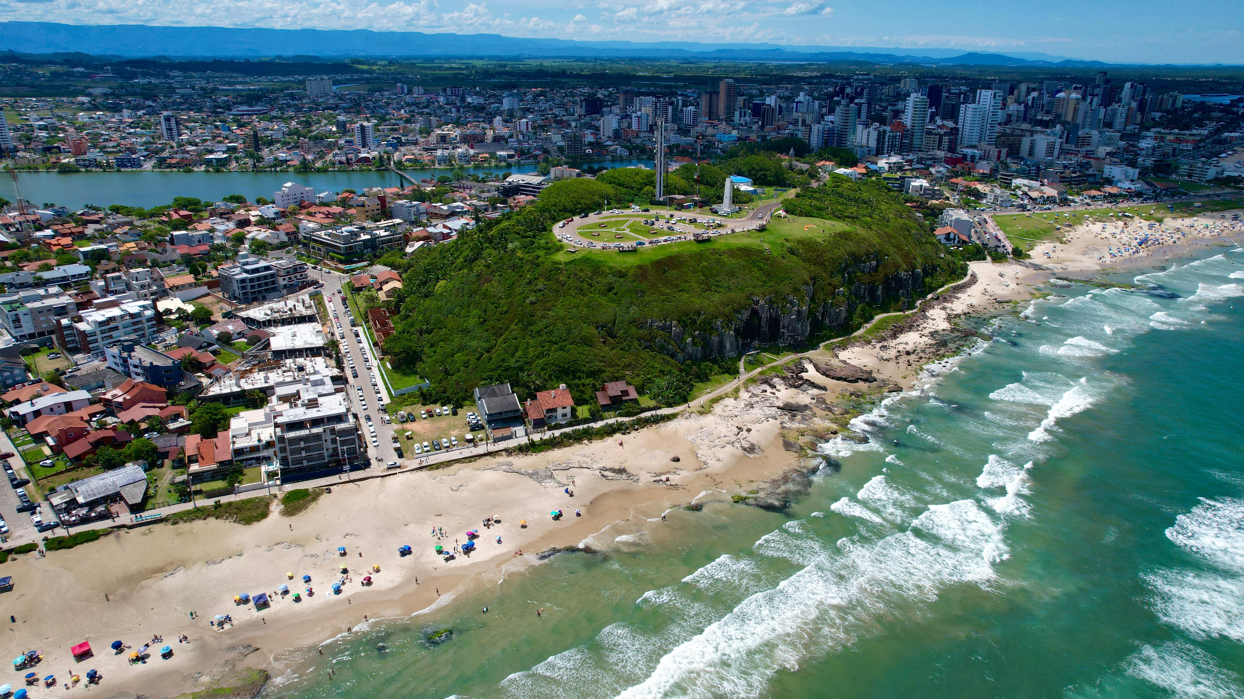 Torres RS em Alta: Turismo, Clima e Infraestrutura | Janeiro 2026