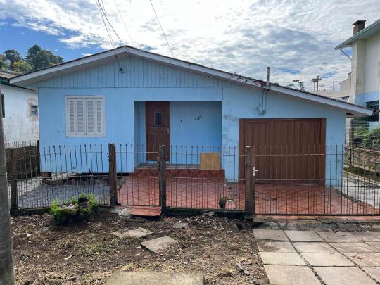 Casa à venda no bairro São Francisco, Farroupilha, Referencia: 1296