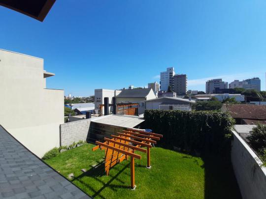 Casa à venda no bairro Centro, Farroupilha, Referencia: CA-145