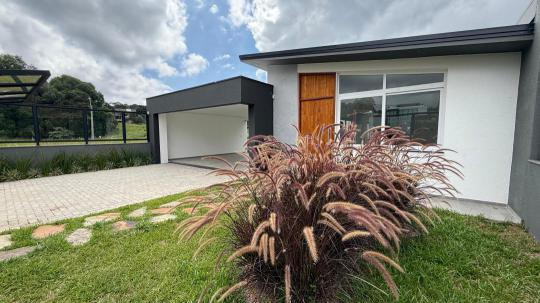 Casa 03 dormitórios à venda no bairro Nossa Senhora da Saúde, Caxias do Sul, Referencia: CA302752