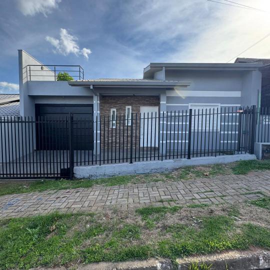Casas e Sobrados à venda no bairro Firenze, Campo Bom, Referencia: 4824