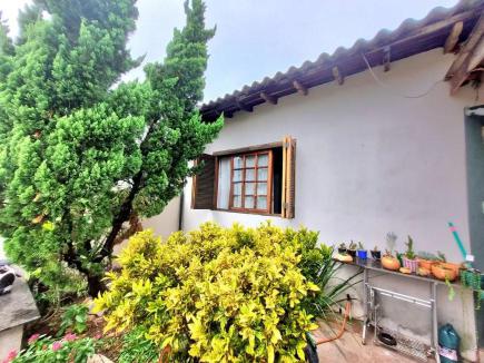 Casa - Sobrado à venda no bairro OLARIA, CANOAS, Referencia: 8374