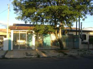 Casa de 4 dormitórios à venda em Estancia Velha, Canoas