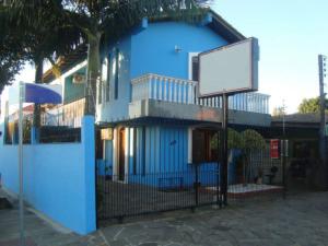Casa de 4 dormitórios à venda em Niteroi, Canoas