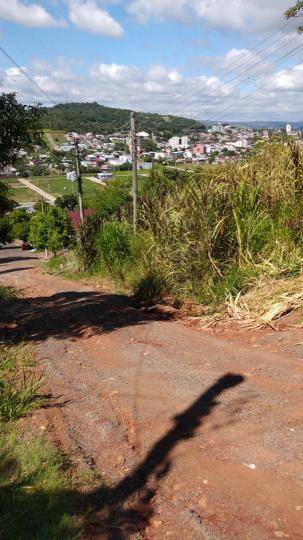 Terreno à venda no bairro Guarujá, Parobé, Referencia: 2026274