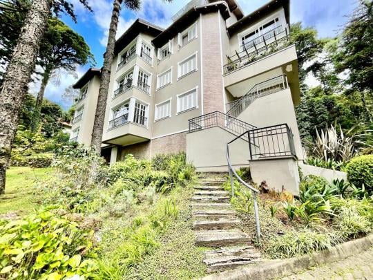 Apartamento à venda no bairro Planalto, Gramado, Referencia: 12358524057533