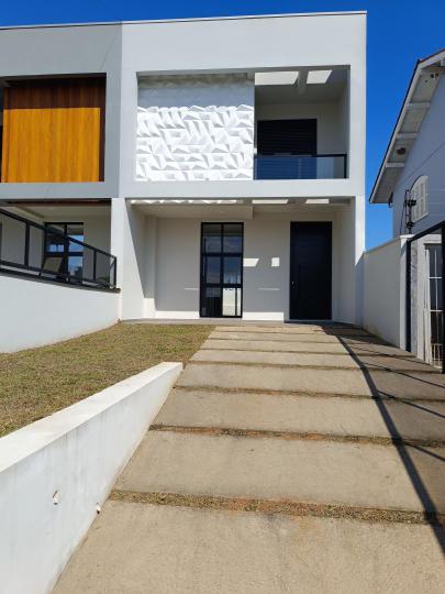 Sobrado à venda no bairro Firenze, Campo Bom, Referencia: 229