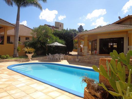 Casa à venda no bairro San Ciro, Portão, Referencia: 7