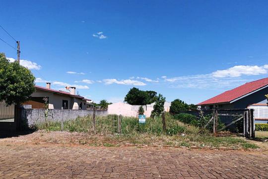 Terreno à venda no bairro São João, Não-Me-Toque, Referencia: 394