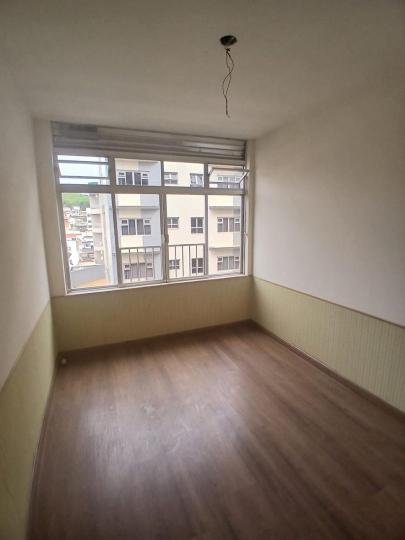 Apartamento à venda no bairro Centro, São Lourenço, Referencia: AV185