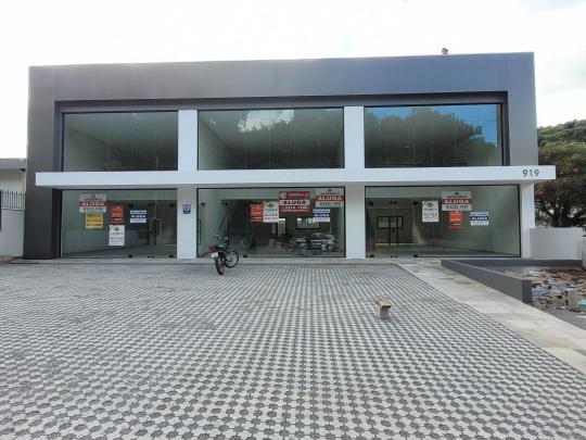 Loja à venda no bairro Cruzeiro, Caxias do Sul, Referencia: 201
