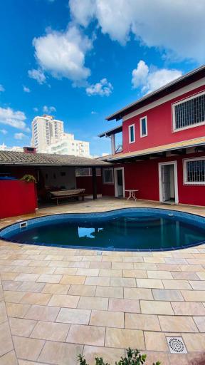 Casa à venda no bairro Meia Praia, Itapema, Referencia: MT01