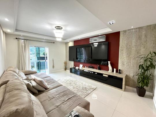 Apartamento à venda no bairro América, Joinville, Referencia: AP0517