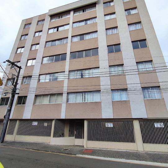 Apartamento à venda no bairro Centro, Ponta Grossa, Referencia: ALM002