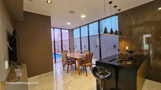 Casa em Condominio à venda no bairro Estância dos Ipês, Uberaba, Referencia: 112423