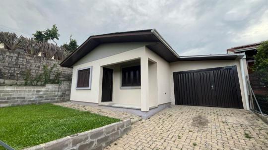 Casa à venda no bairro São Francisco, Farroupilha, Referencia: 884