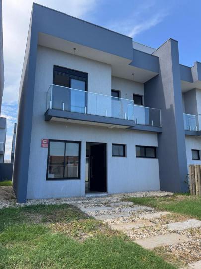 Sobrado à venda no bairro Praia Arco Iris, Capão da Canoa, Referencia: 373