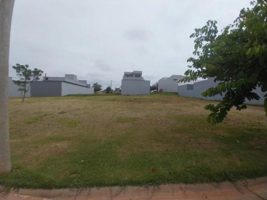 Terreno em Condomínio à venda no bairro Jardim Califórnia, Piracicaba, Referencia: 168