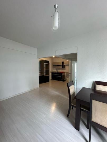 Apartamento à venda no bairro Centro, Balneário Camboriú, Referencia: AT211