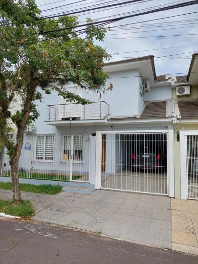 Casa à venda no bairro Nossa Senhora das Graças, Canoas, Referencia: 1228