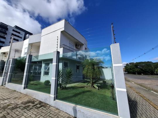 Casa para alugar no bairro Nossa Senhora das Graças, Canoas, Referencia: C2008