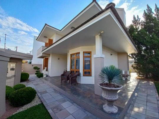 Casa à venda no bairro Centro, Campo Bom, Referencia: LG25
