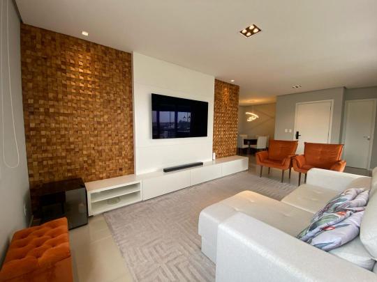 Apartamento à venda no bairro Centro, Campo Bom, Referencia: LG87