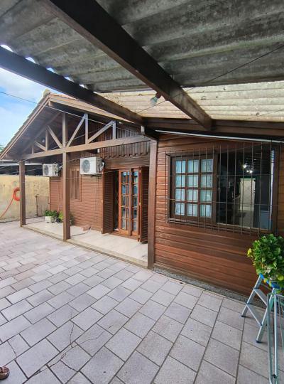 Casa à venda no bairro Igara, Canoas, Referencia: CV-067