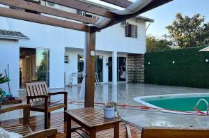 Casa Residencial à venda no bairro Cidade Alta, Santo Antônio da Patrulha, Referencia: AA116