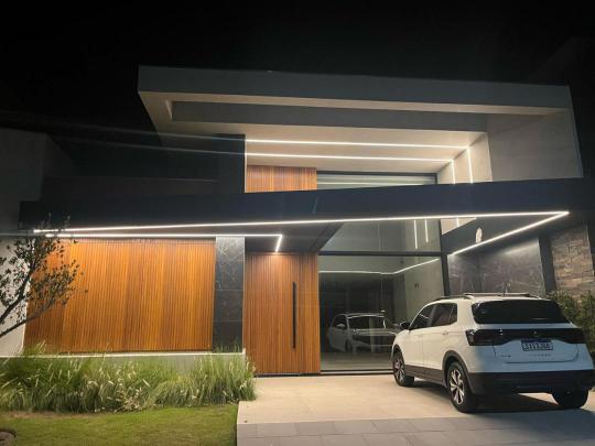 Casa em Condomínio à venda no bairro Sunset, Xangri-lá, Referencia: AA119