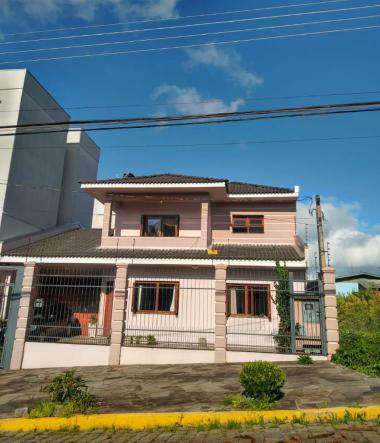 Casa à venda no bairro Desvio Rizzo, Caxias do Sul, Referencia: CA08