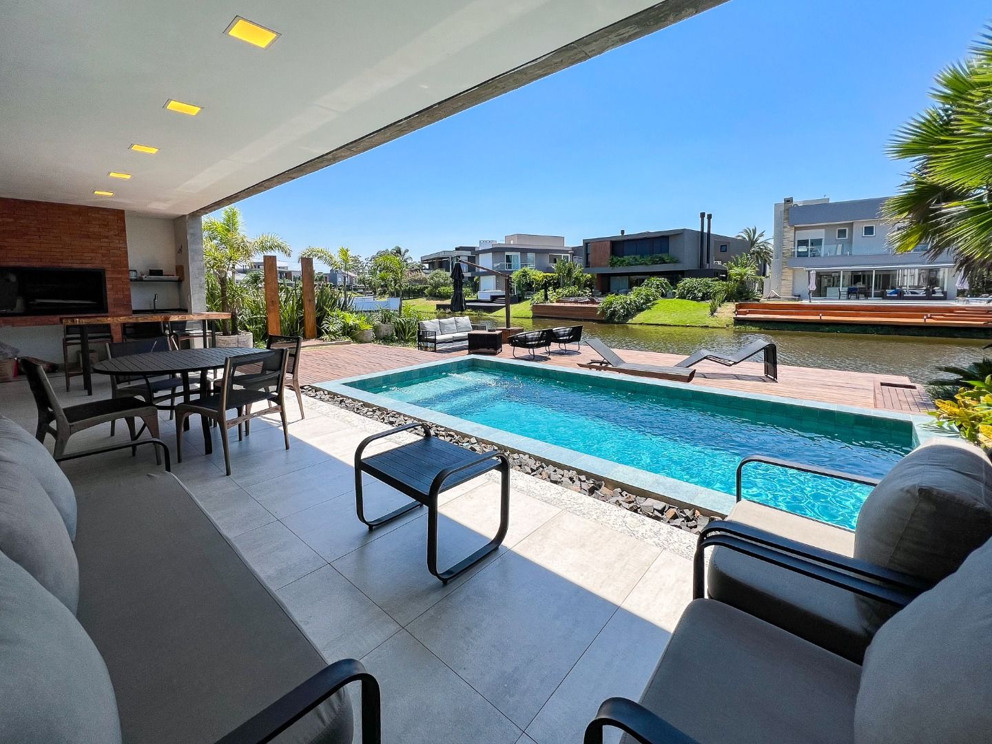 Foto de Sobrado · Malibu Beach Residence