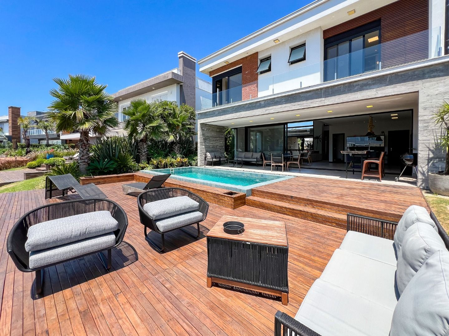 Foto de Sobrado · Malibu Beach Residence