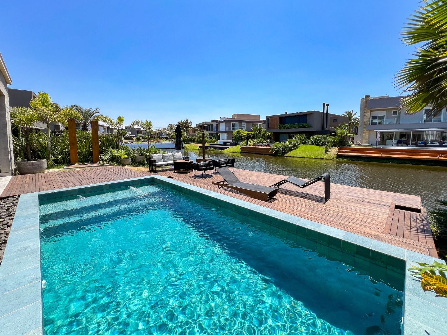 Sobrado · Malibu Beach Residence