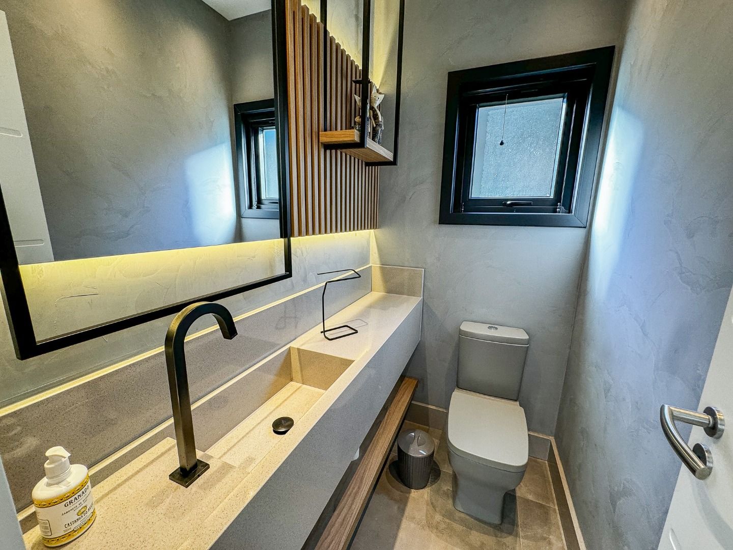 Foto de Sobrado · Malibu Beach Residence