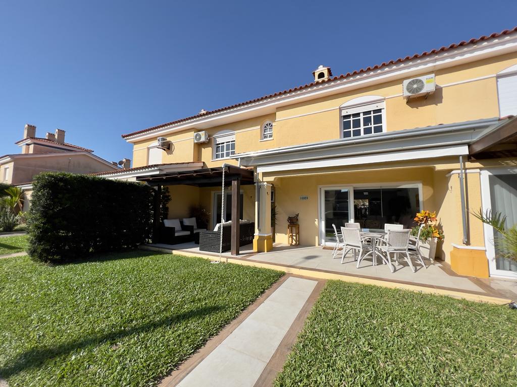Sobrado · Villas Resort Xangrilá