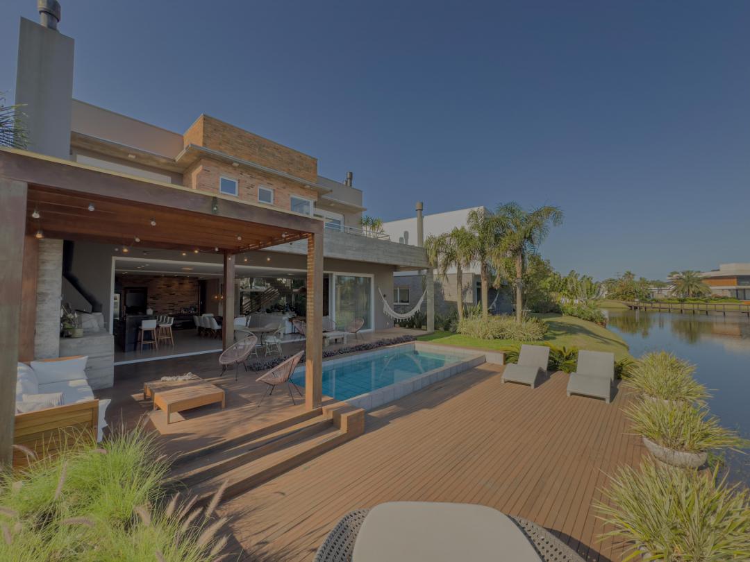 Sobrado · Malibu Beach Residence