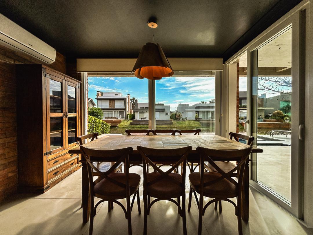 Foto de Sobrado · Malibu Beach Residence