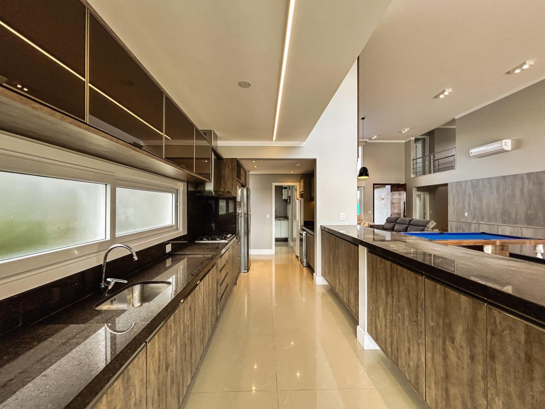 Foto de Sobrado · Malibu Beach Residence