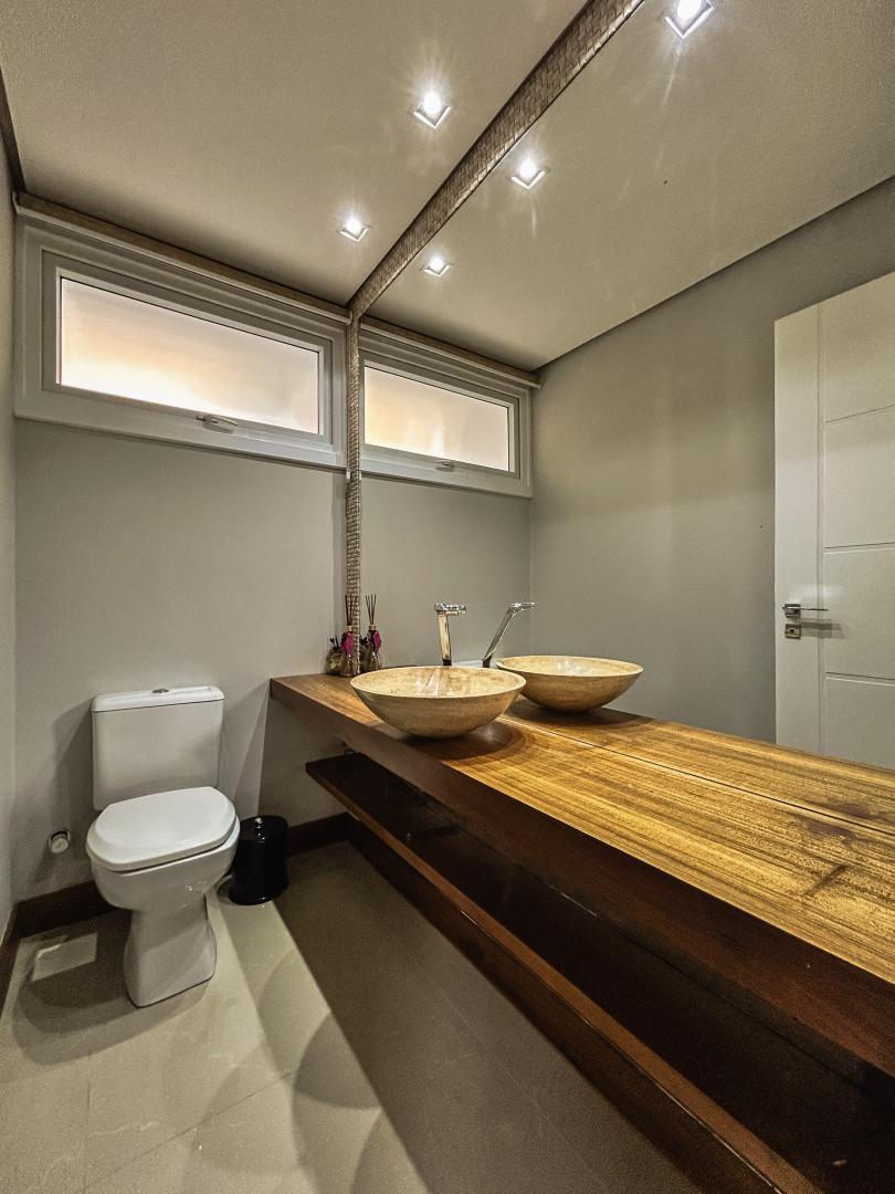 Foto de Sobrado · Malibu Beach Residence