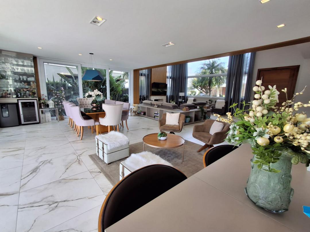 Foto de Sobrado · Malibu Beach Residence
