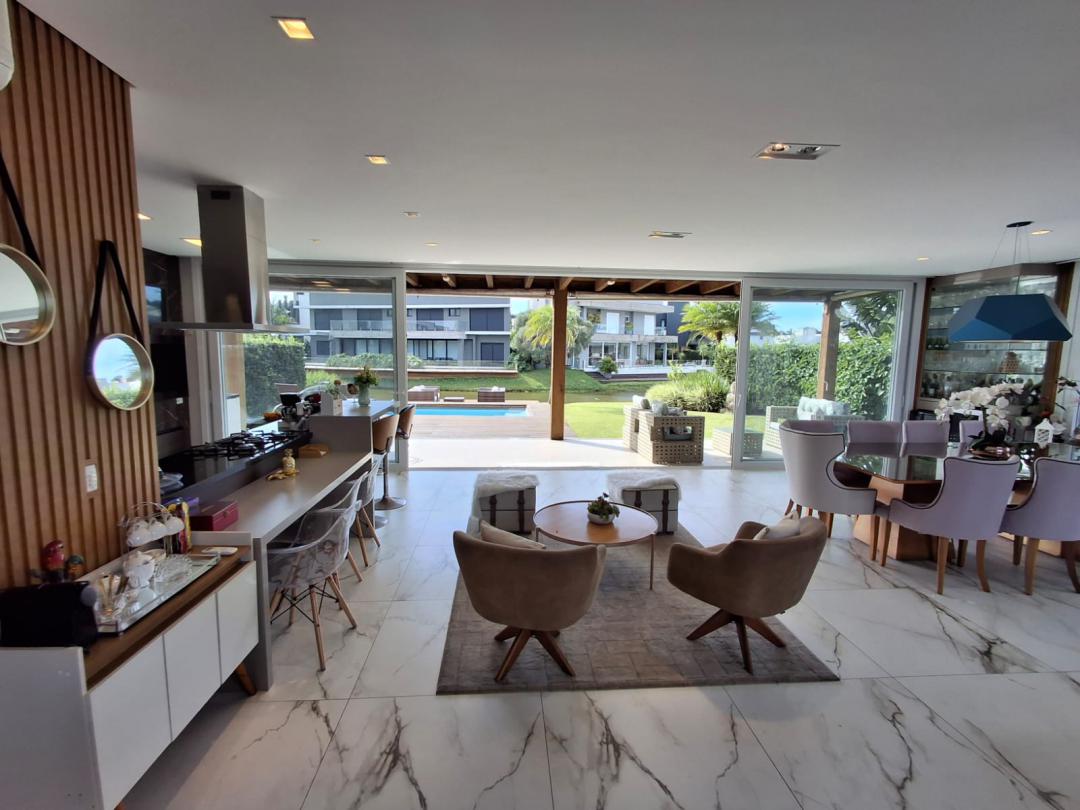 Foto de Sobrado · Malibu Beach Residence
