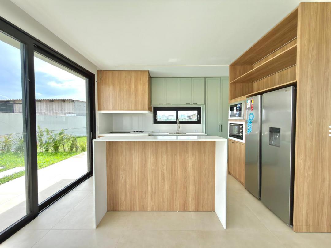 Foto de Sobrado · Allure Beach Condo