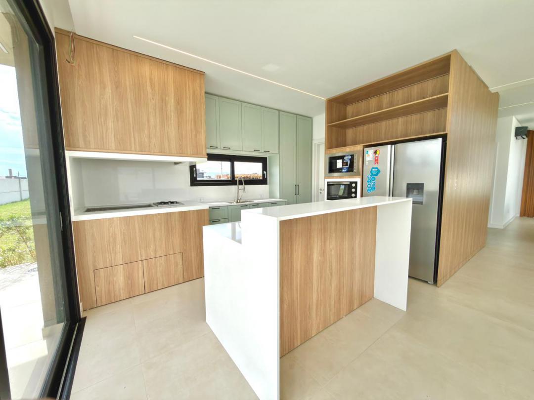 Foto de Sobrado · Allure Beach Condo