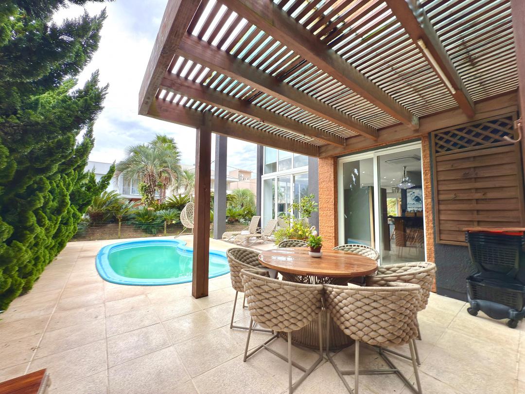 Foto de Casa · Acqualina Beach Village