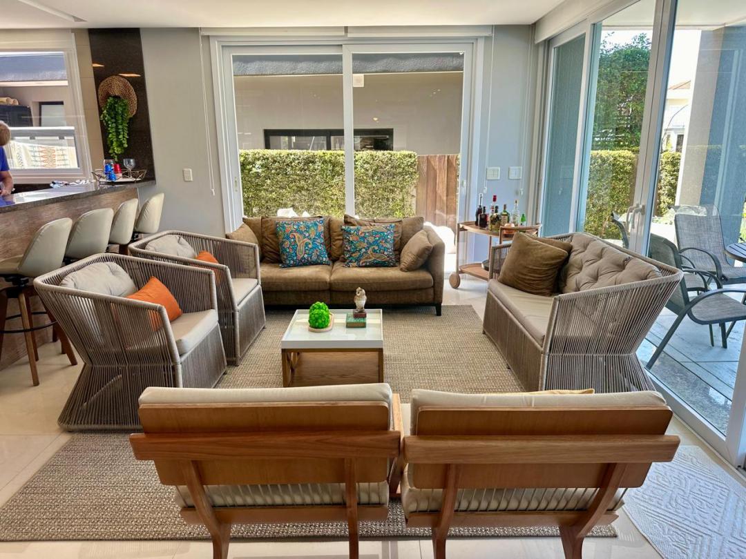 Foto de Sobrado · Malibu Beach Residence
