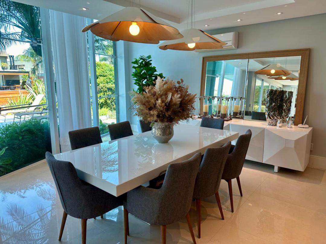 Foto de Sobrado · Malibu Beach Residence