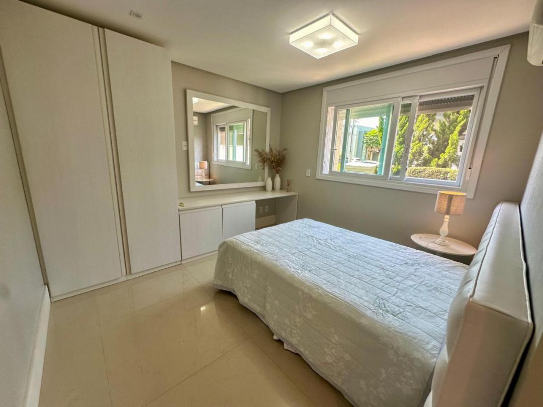 Foto de Sobrado · Malibu Beach Residence