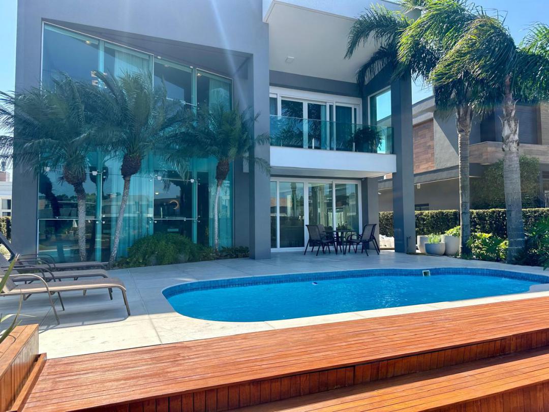 Foto de Sobrado · Malibu Beach Residence