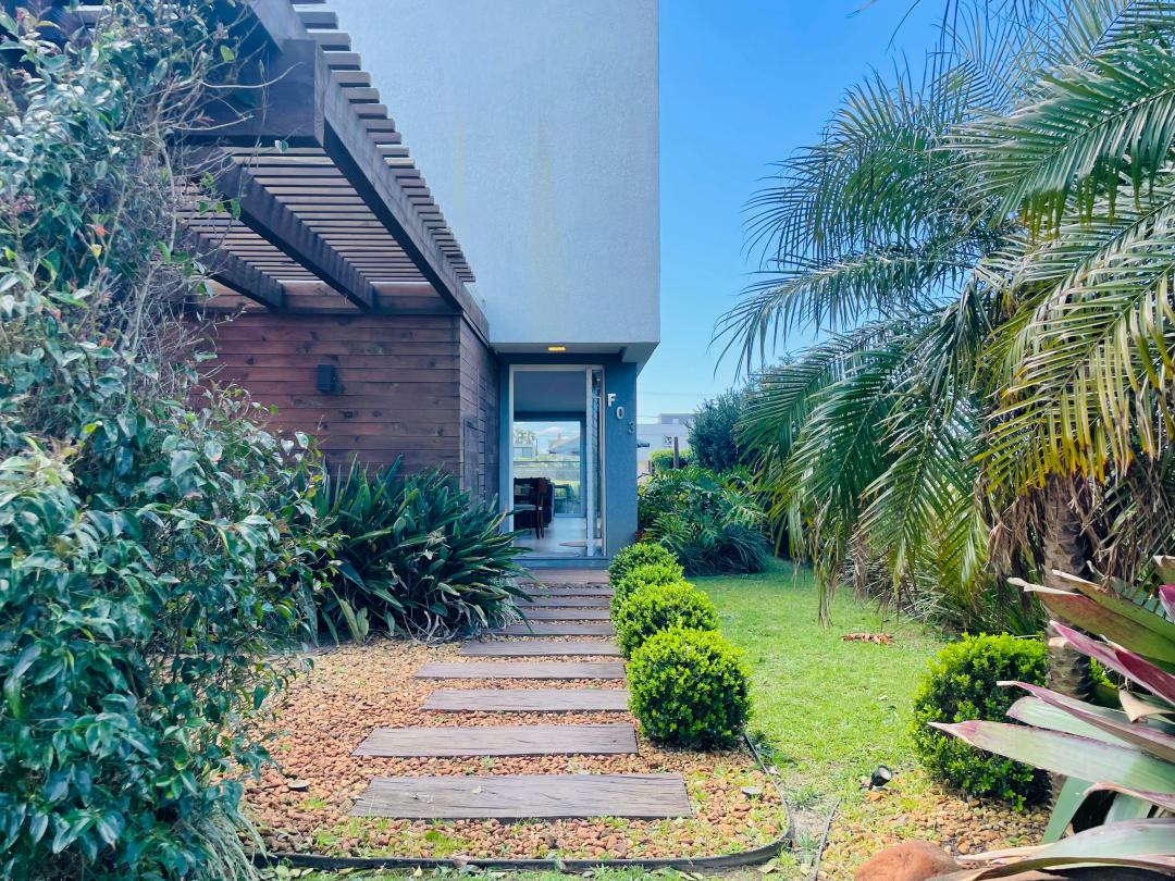 Foto de Sobrado · One Atlântida Houses